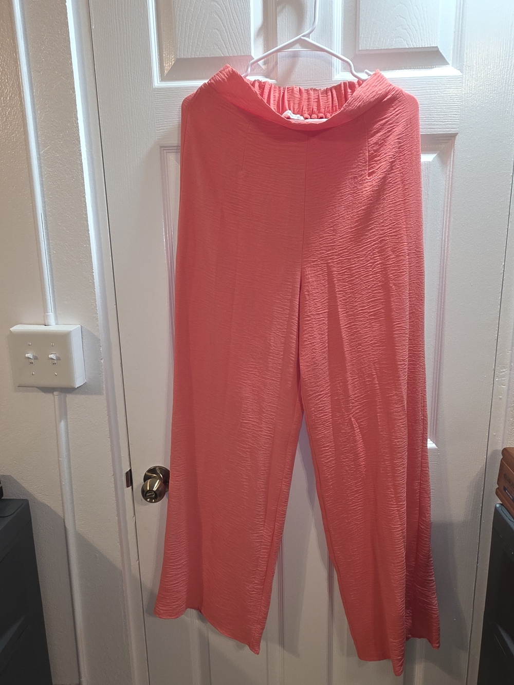 TIMING Wide Leg Pants in Pink Tag Says Size Small FITS SIZE LARGE Like New